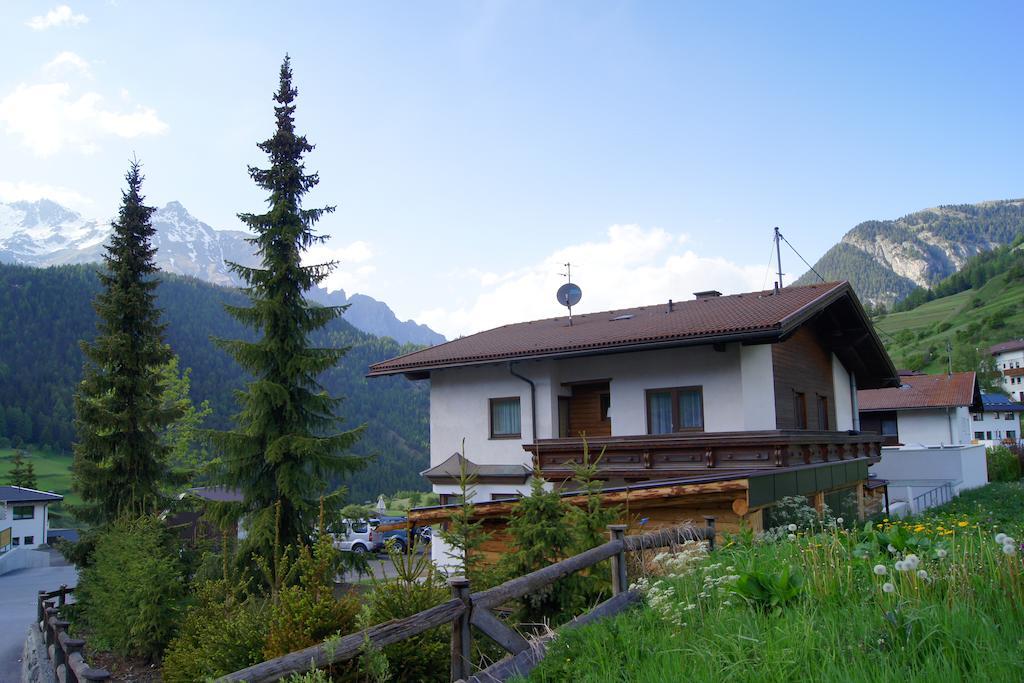 Ferienhaus Peter Spoettl เนาดาส ภายนอก รูปภาพ